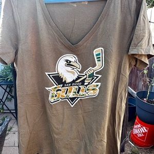 San Diego Gulls Military Tribute Night Women’s vneck top Sz XL olive drab green